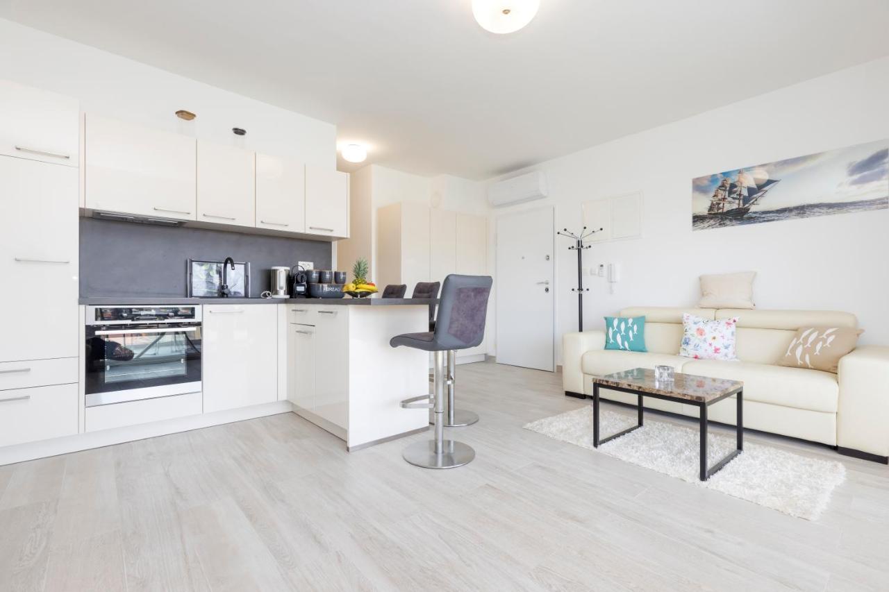 Apartments Tony Мали-Лошинь Экстерьер фото